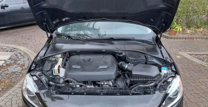 Volvo S60 cena 92000 przebieg: 34000, rok produkcji 2017 z Kraków małe 596